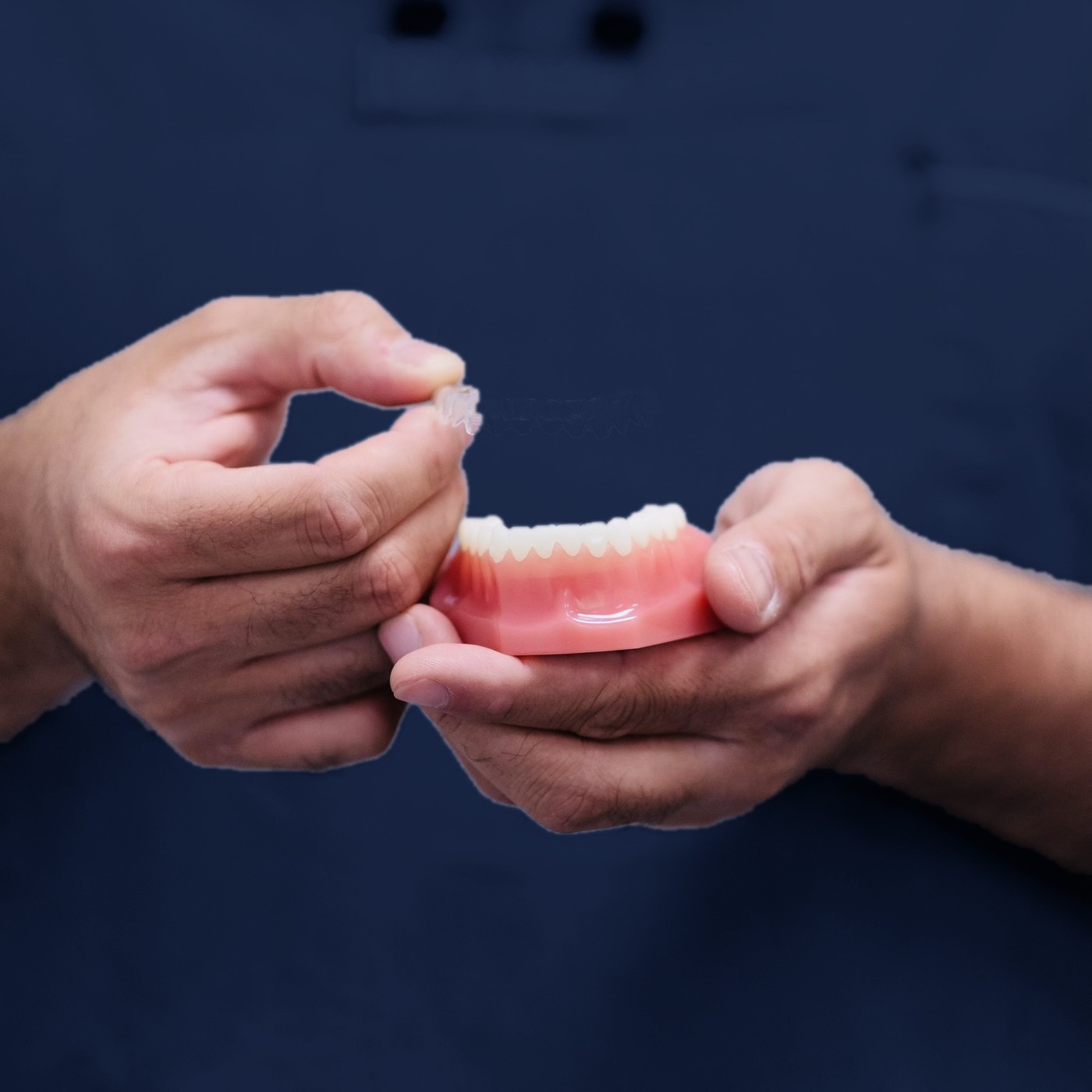 Genomskinlig Invisalign-skena